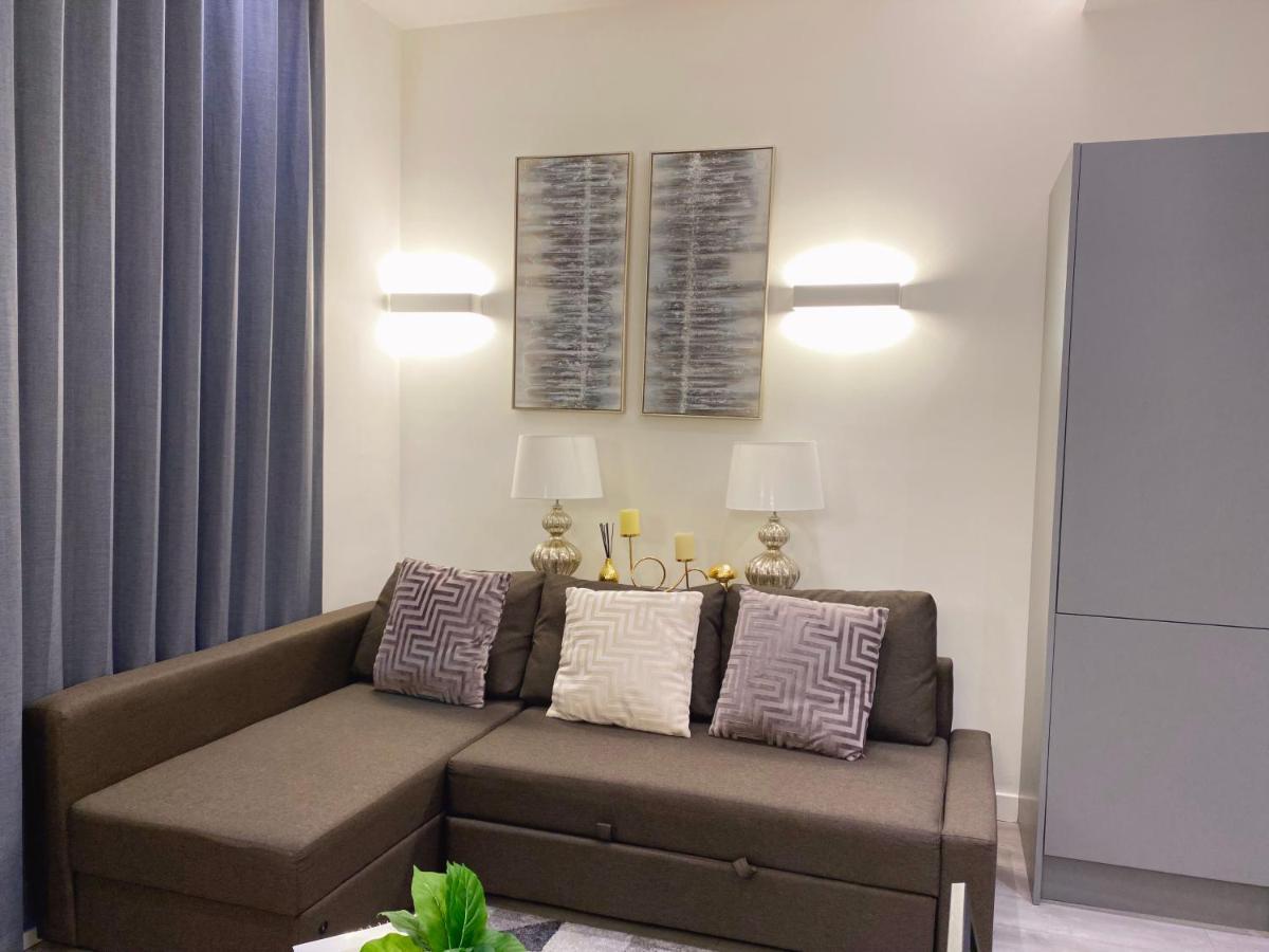 מילטון קינס Newpointe Stunning 1-Bedroom Serviced Apartment מראה חיצוני תמונה