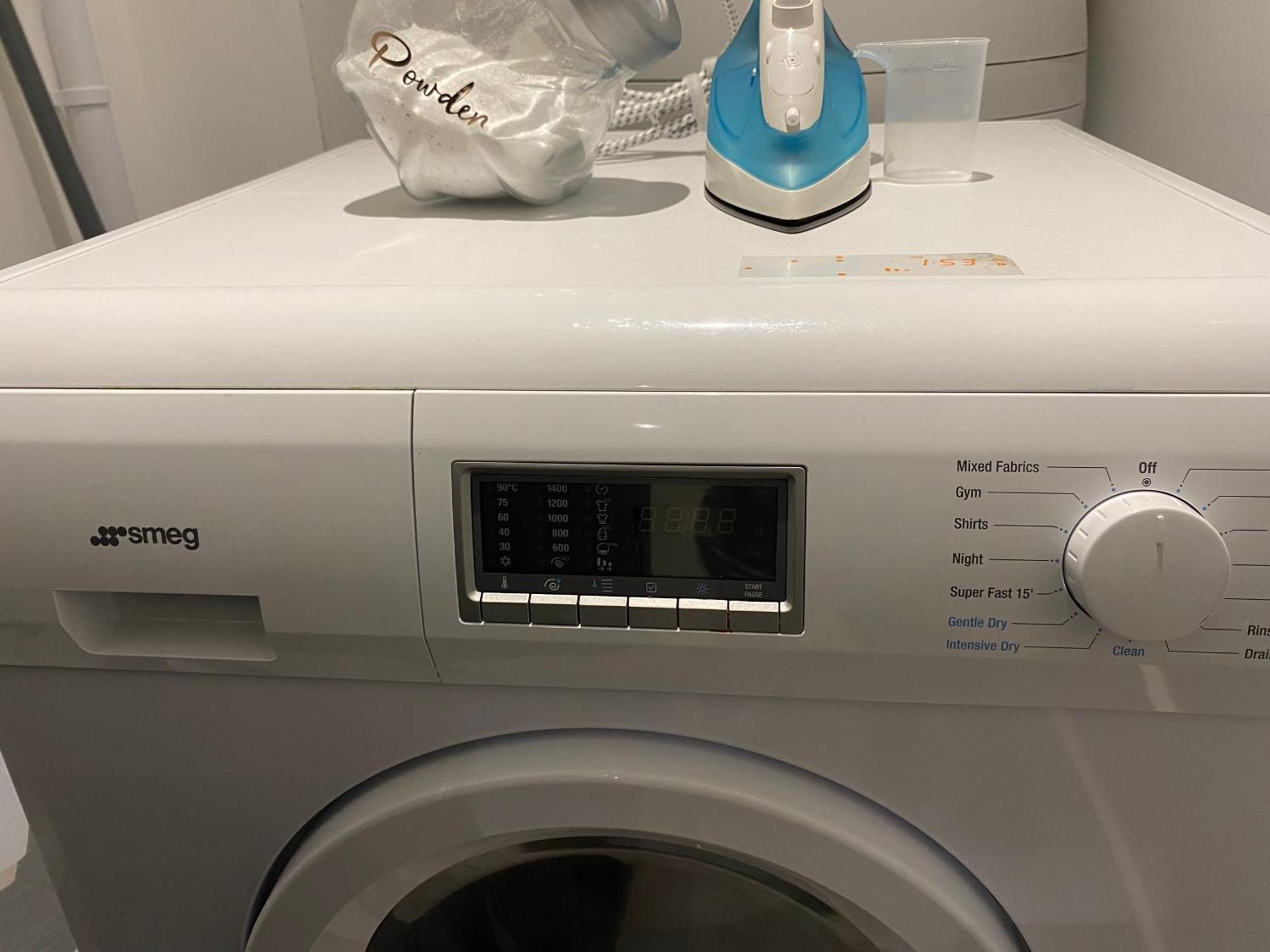 מילטון קינס Newpointe Stunning 1-Bedroom Serviced Apartment חדר תמונה