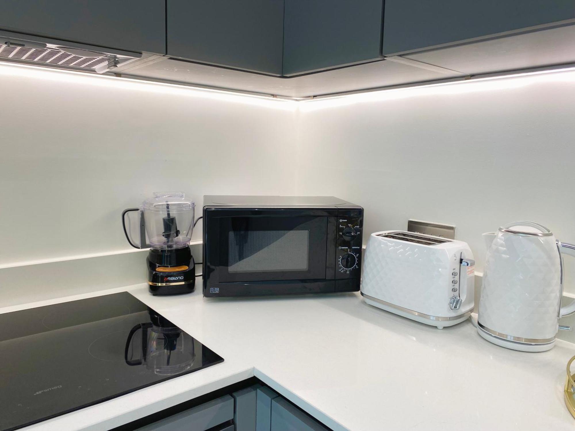 מילטון קינס Newpointe Stunning 1-Bedroom Serviced Apartment חדר תמונה